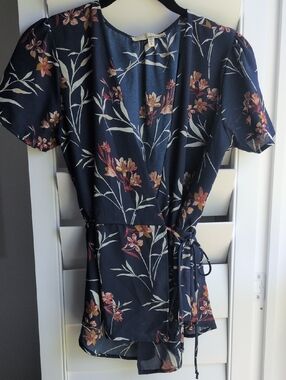 june & hudson Navy and Ivory Floral Top